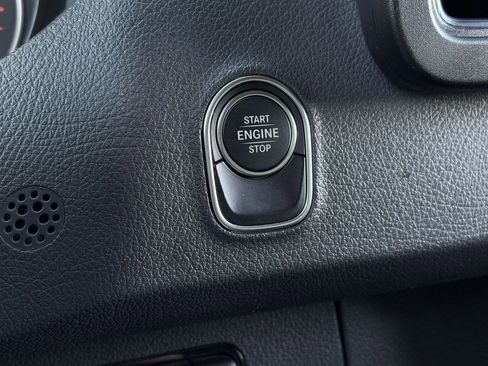 Used 2024 Mercedes-Benz Sprinter 2500 image 18