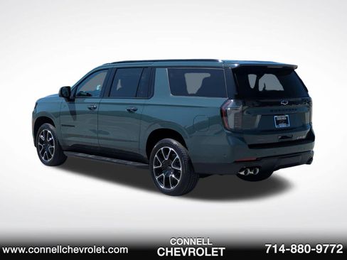 New 2026 Chevrolet Suburban RST w/ RST Capability Package AWD/4WD image 7