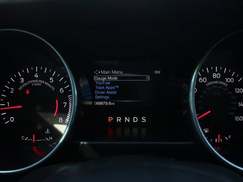 Used 2020 Ford Mustang Premium RWD image 27