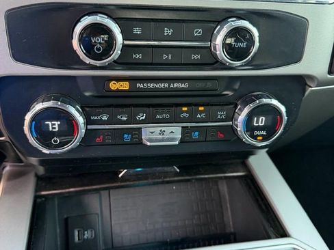 Used 2022 Ford F350 Lariat w/ Lariat Ultimate Package AWD/4WD image 20