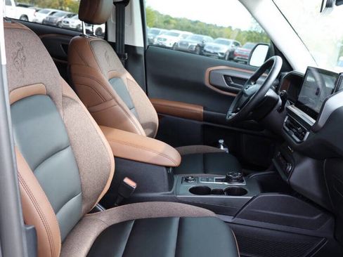 Used 2025 Ford Bronco Sport Outer Banks image 14