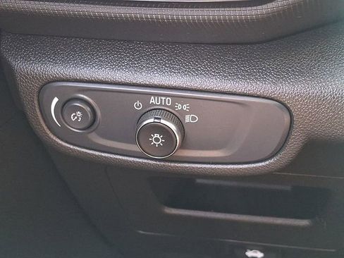 Used 2023 Chevrolet TrailBlazer LS image 24