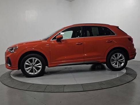 Used 2024 Audi Q3 2.0T Premium Plus w/ Premium Plus Package AWD/4WD image 2