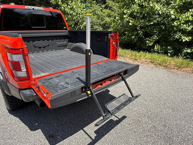 Used 2022 Ford F150 Raptor w/ Equipment Group 801A High AWD/4WD image 9