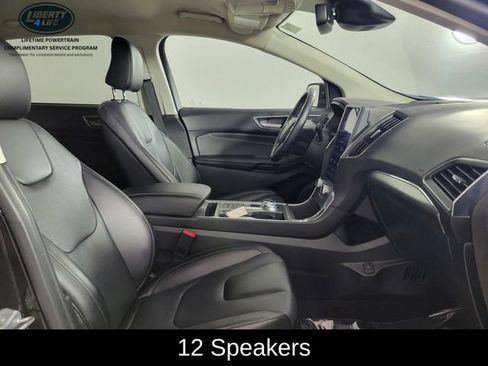 Used 2022 Ford Edge Titanium AWD/4WD image 18