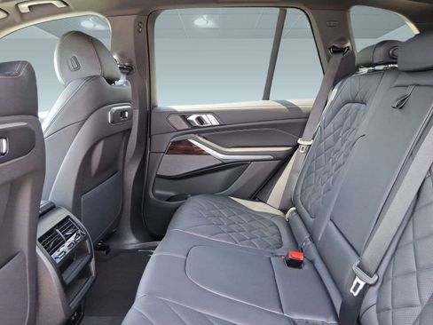 Used 2026 BMW X5 sDrive40i image 28