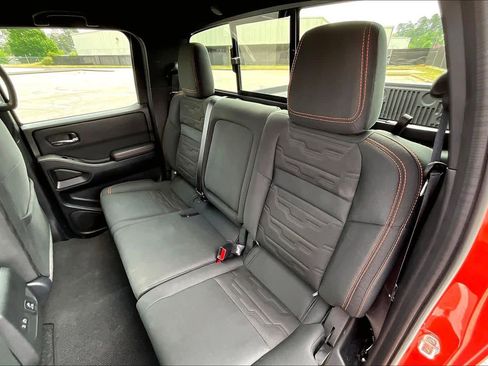 Used 2025 Nissan Frontier Pro-X w/ Pro Convenience Package RWD image 21