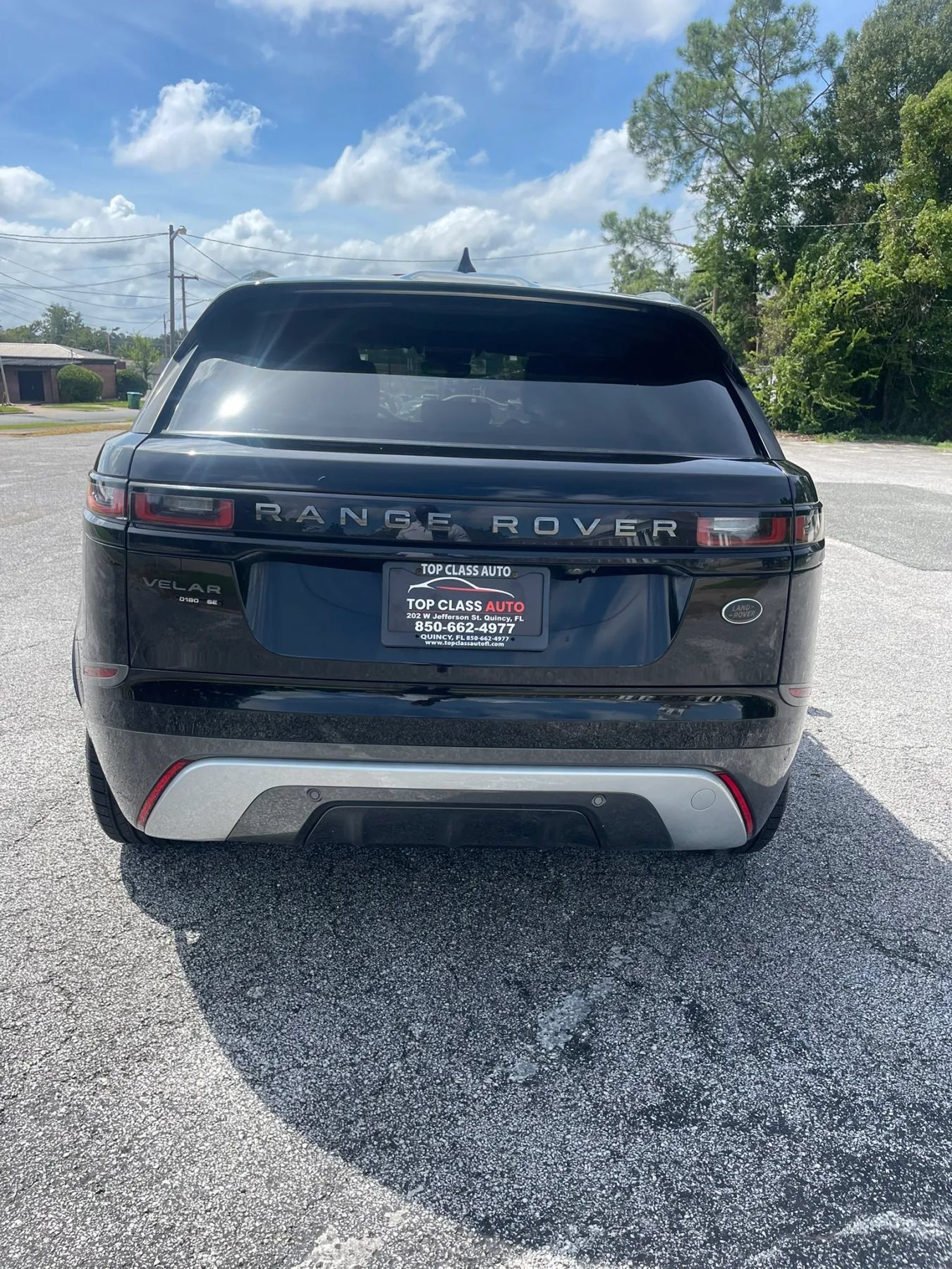 Used 2018 Land Rover Range Rover Velar R-Dynamic SE AWD/4WD image 6