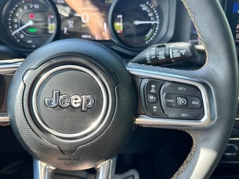 Used 2024 Jeep Wrangler High Altitude AWD/4WD image 21