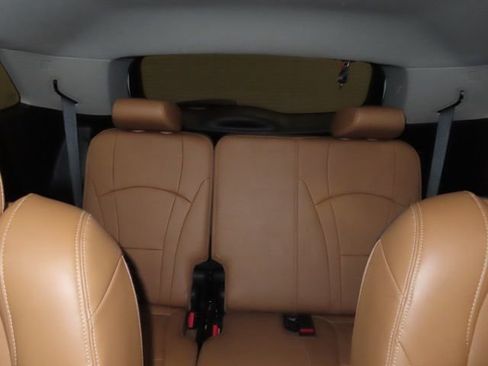 Used 2018 Buick Enclave Essence image 14