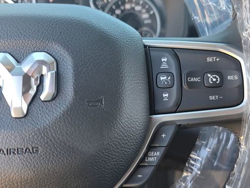 New 2026 RAM 3500 Big Horn AWD/4WD image 29