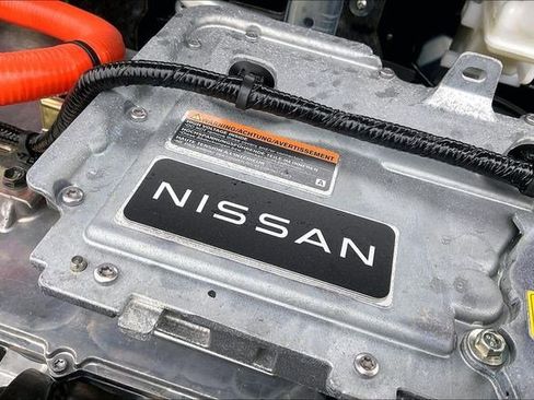 Used 2023 Nissan Ariya AWD image 39