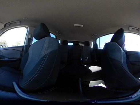 Used 2023 Nissan Rogue SV image 42