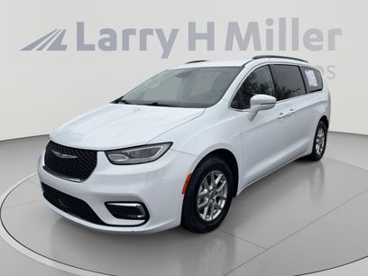 Used 2022 Chrysler Pacifica Touring-L