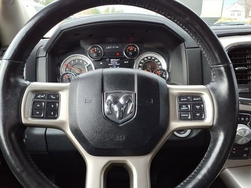 Used 2018 RAM 1500 Laramie w/ Convenience Group AWD/4WD image 21