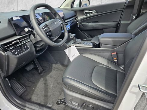 New 2026 Kia Sportage EX w/ EX Panorama Roof Package image 5