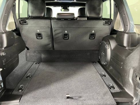 Used 2024 Jeep Wrangler Unlimited Rubicon 4xe image 30