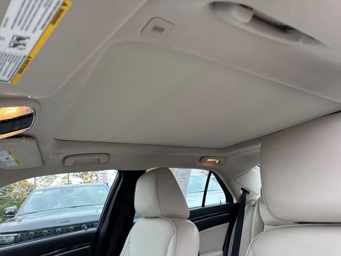 Used 2022 Chrysler 300 Touring L w/ Popular Equipment Group image 13