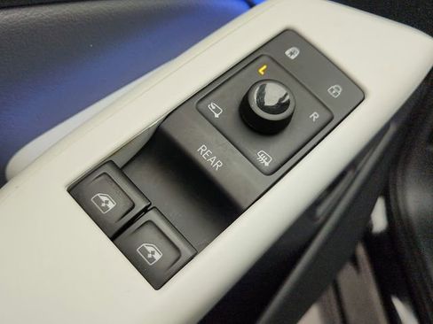 Used 2021 Volkswagen ID.4 1st Edition RWD image 22