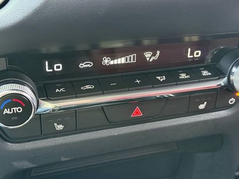 Used 2025 MAZDA CX-30 AWD 2.5 S w/ Preferred Package image 18