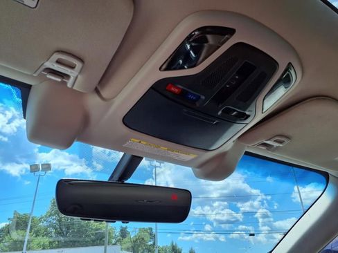 Used 2022 Subaru Outback Touring XT image 31