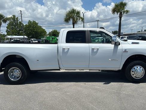 Used 2025 RAM 3500 Laramie AWD/4WD image 6