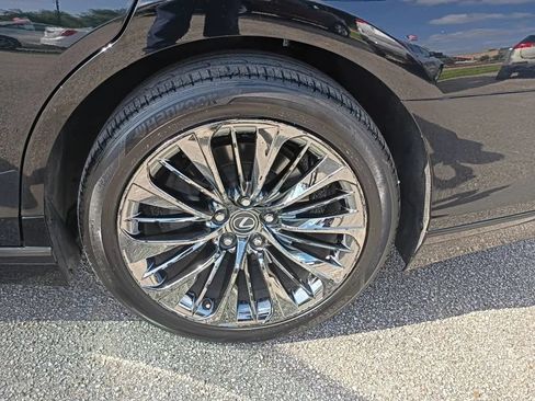 Used 2018 Lexus LS 500 AWD w/ Luxury Package image 22