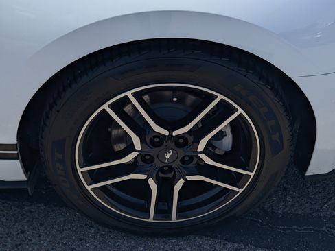 Certified 2018 Ford Mustang Convertible RWD image 7