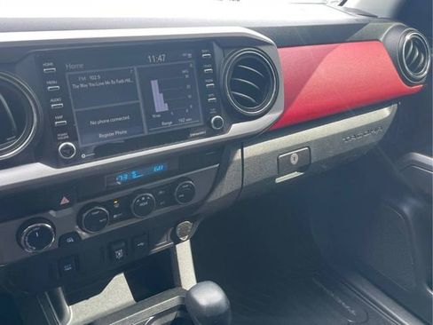Used 2022 Toyota Tacoma SR5 image 9