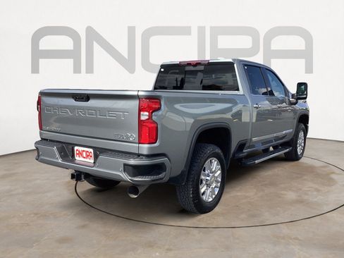 Used 2024 Chevrolet Silverado 3500 High Country w/ High Country Premium Package AWD/4WD image 14