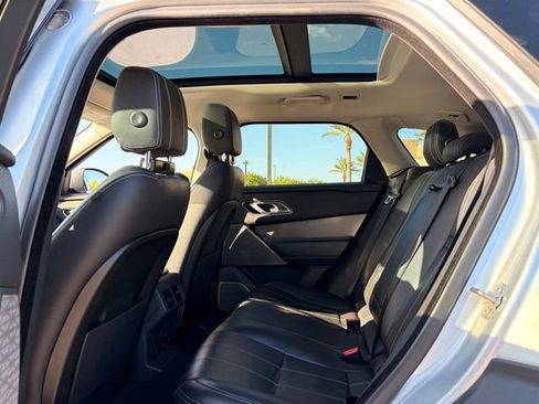 Used 2018 Land Rover Range Rover Velar S AWD/4WD image 11