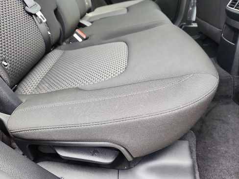 Used 2024 Kia Sportage LX AWD/4WD image 30
