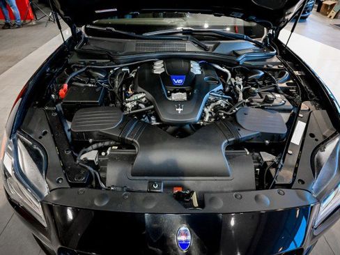 Used 2018 Maserati Quattroporte S GranLusso Q4 AWD/4WD image 47