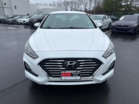Used 2018 Hyundai Sonata SE image 2