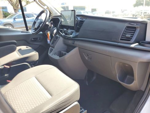 Used 2023 Ford Transit 350 XLT image 17