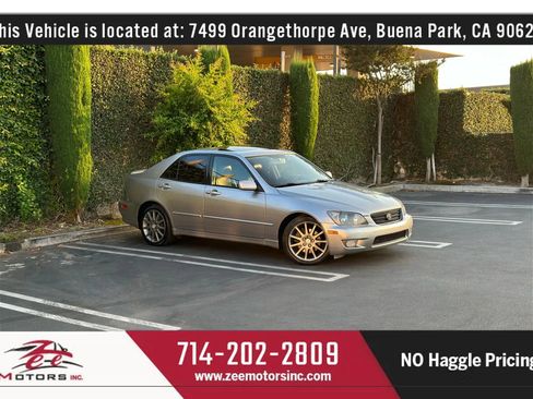 Used 2004 Lexus IS 300 image 2