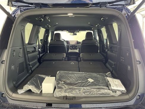 New 2025 Nissan Armada SL w/ Captain's Chari Seat Package image 16