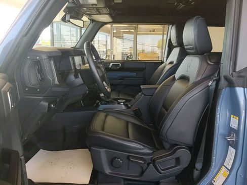 Certified 2025 Ford Bronco Badlands AWD/4WD image 12