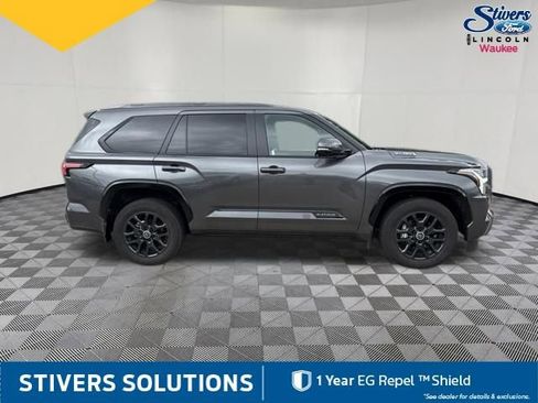 Used 2024 Toyota Sequoia Platinum AWD/4WD image 5