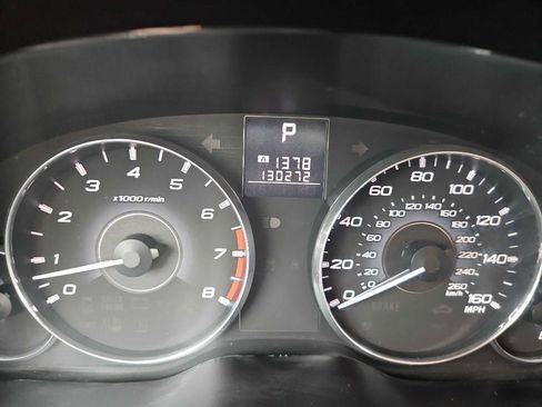 Used 2011 Subaru Outback 3.6R Limited w/ PWR Moonroof Pkg image 16