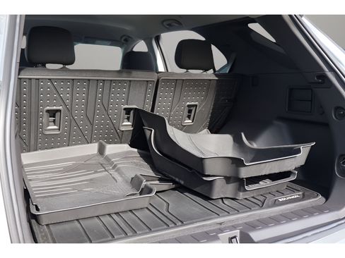 Used 2024 Chevrolet Equinox LT w/ LPO, Floor Liner Package AWD/4WD image 17