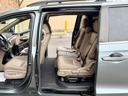 Used 2019 Honda Odyssey Elite image 11