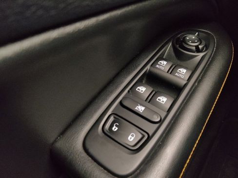 Used 2017 Jeep Compass Limited AWD/4WD image 27