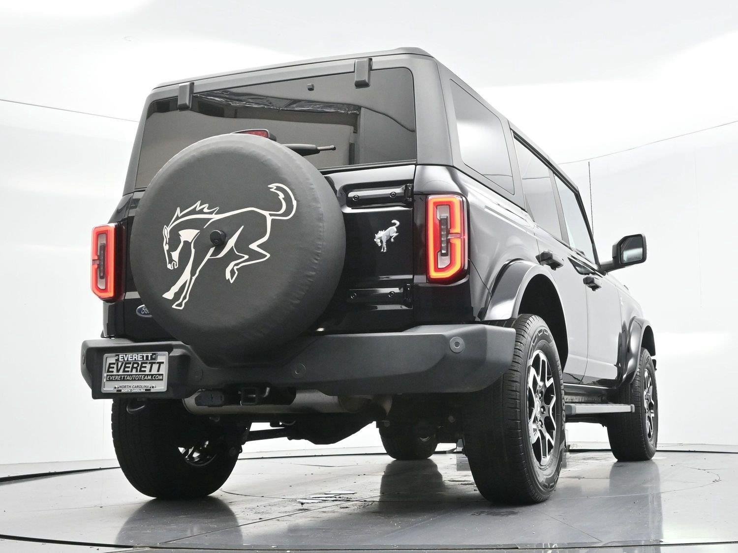 Used 2022 Ford Bronco Outer Banks AWD/4WD image 46