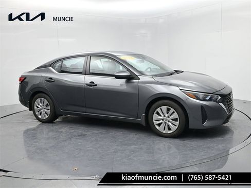 Used 2024 Nissan Sentra S image 1