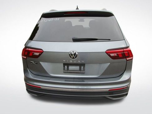 Used 2024 Volkswagen Tiguan S image 8