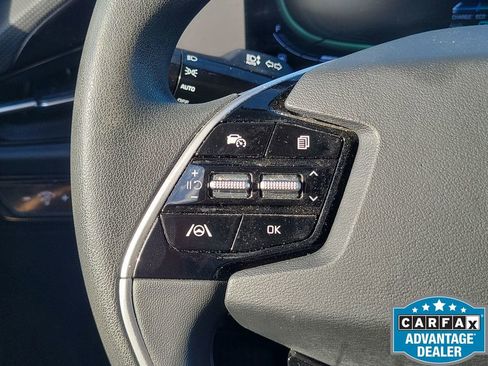 Used 2023 Kia Niro LX image 25