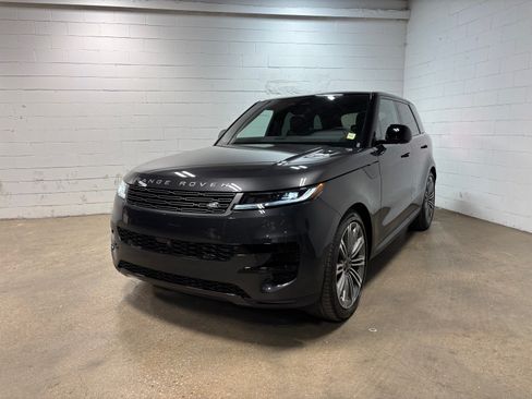 New 2026 Land Rover Range Rover Sport SE AWD/4WD image 2