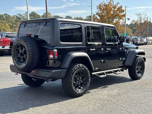 Used 2023 Jeep Wrangler Unlimited w/ 8.4" Radio Group image 10