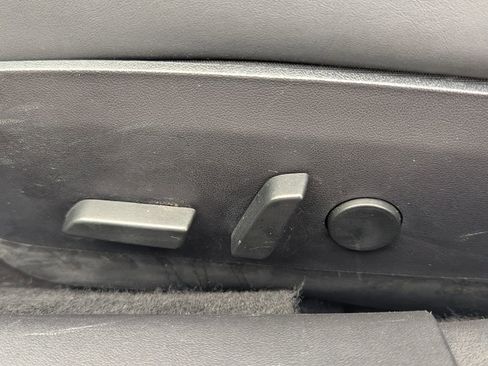 Used 2019 Tesla Model 3 Standard Range Plus image 11